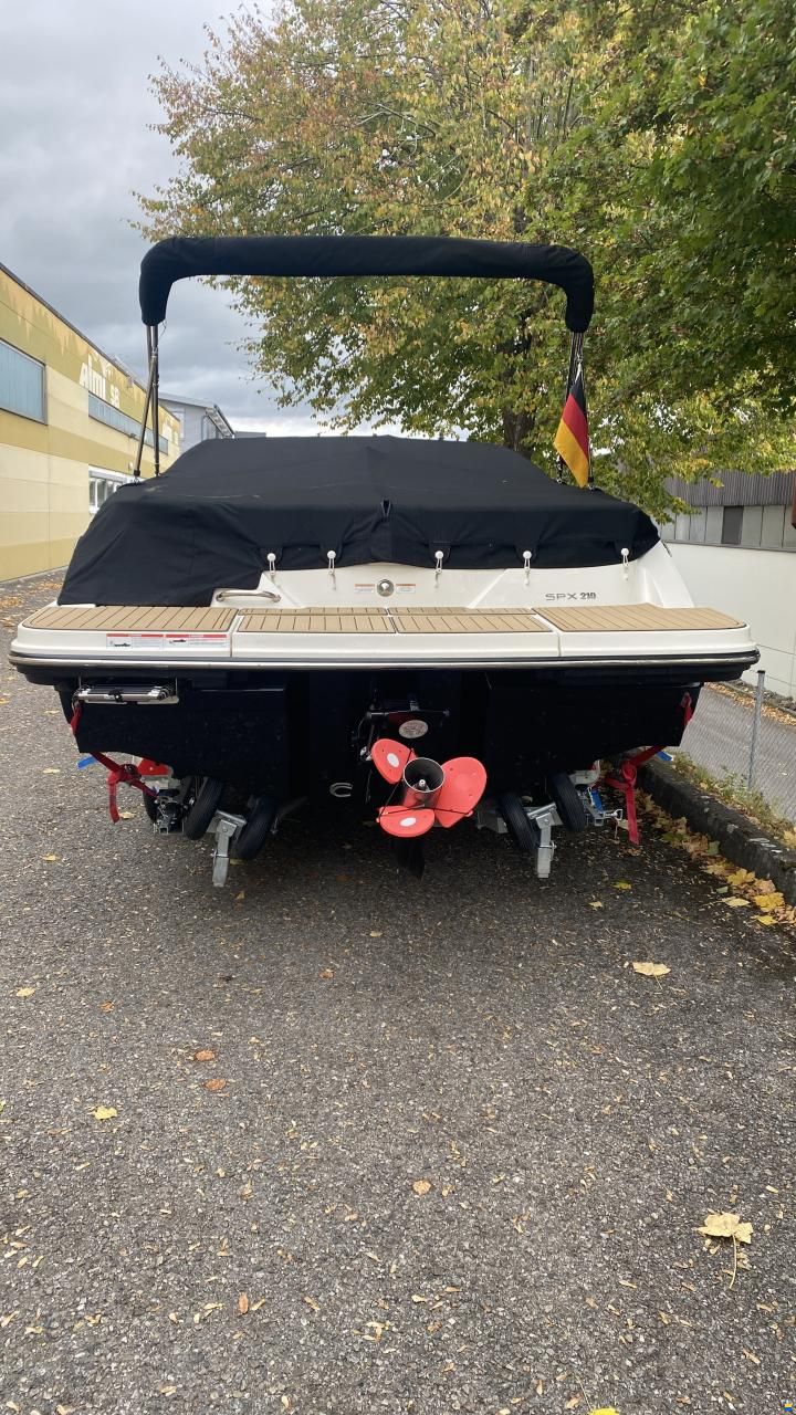 Sea Ray 210 SPXE
