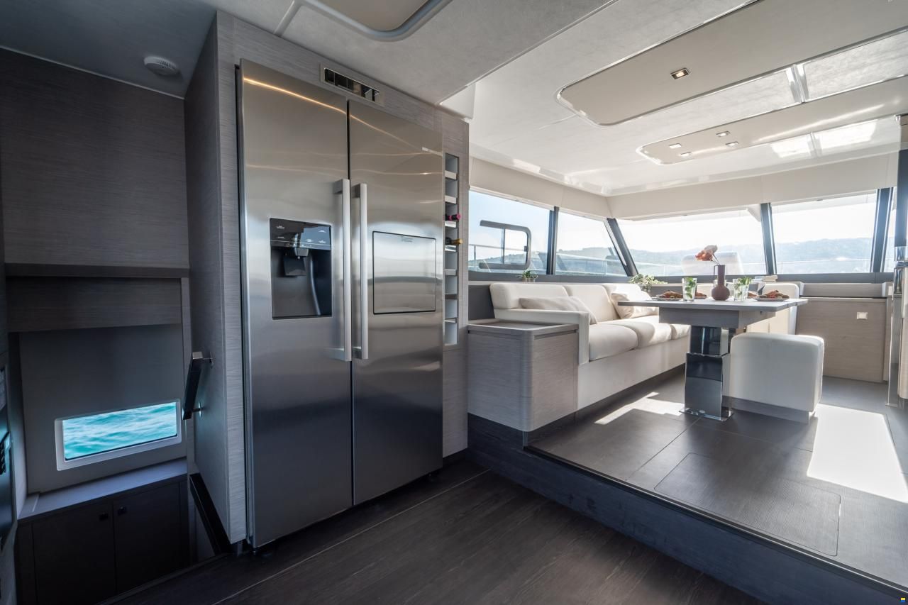 Fountaine Pajot MY 6