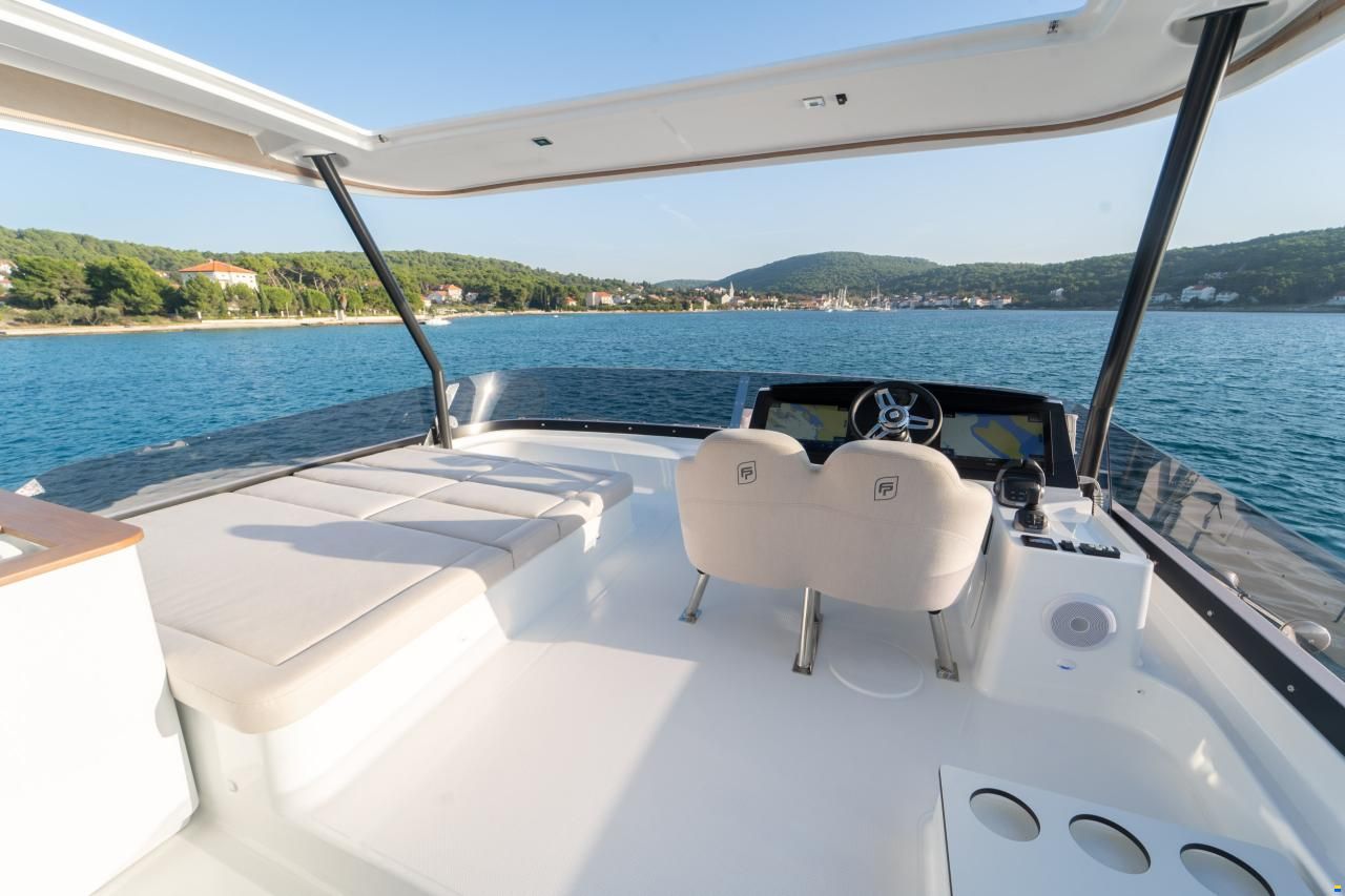 Fountaine Pajot MY 6