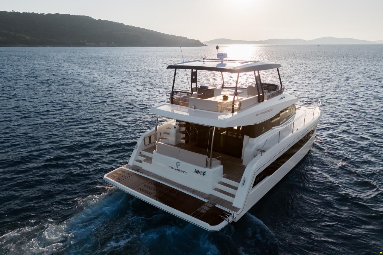 Fountaine Pajot MY 6