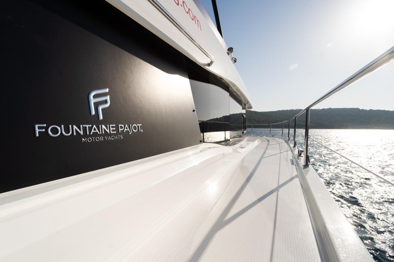 Fountaine Pajot MY 6