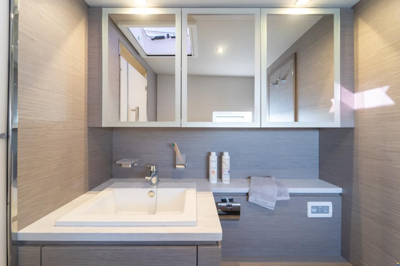 Fountaine Pajot MY 6