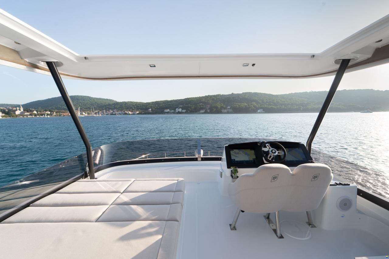Fountaine Pajot MY 6