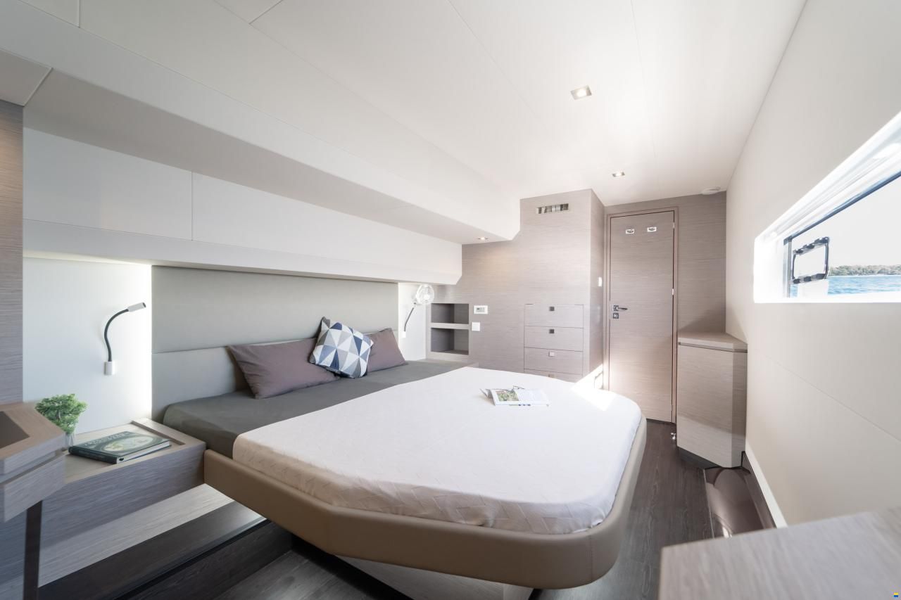 Fountaine Pajot MY 6