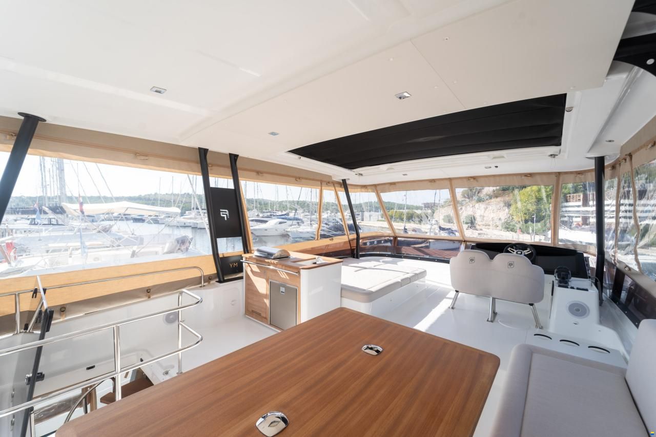 Fountaine Pajot MY 6
