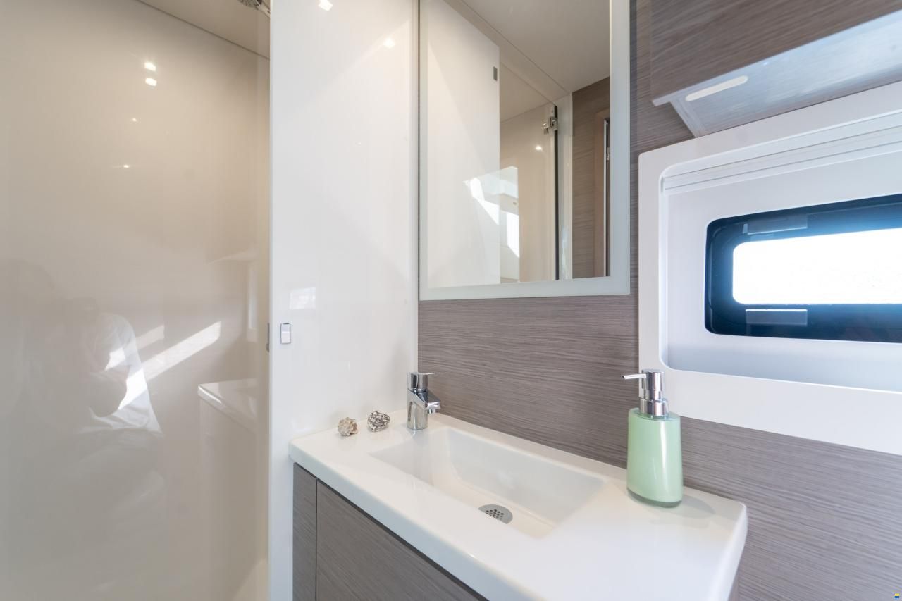 Fountaine Pajot MY 6
