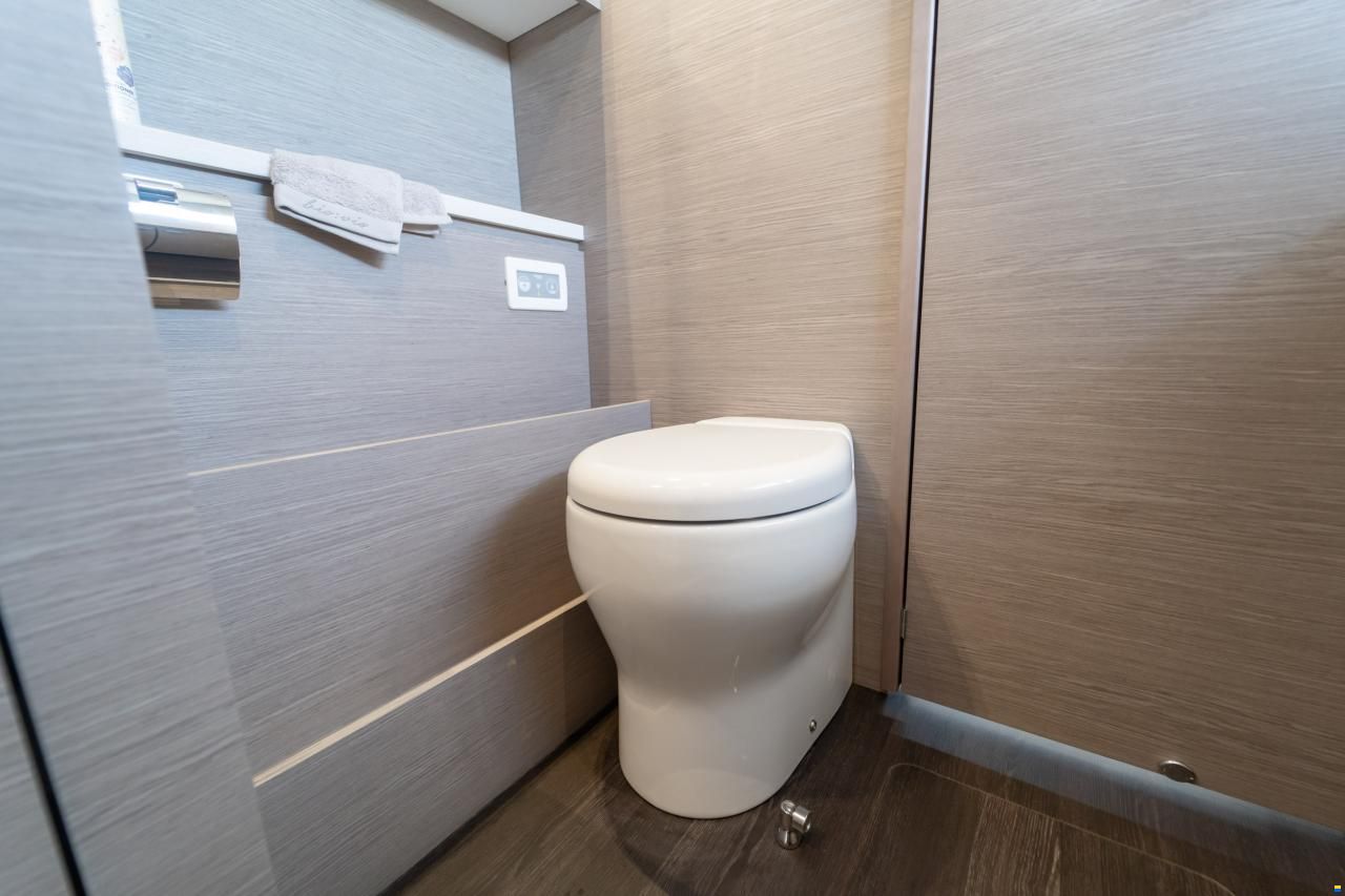 Fountaine Pajot MY 6