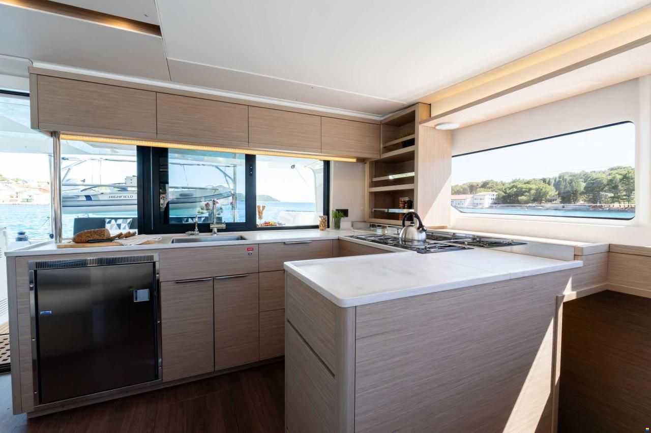 Lagoon 46