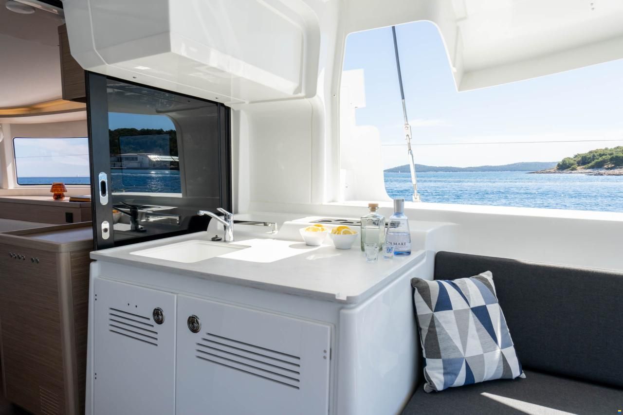 Lagoon 46