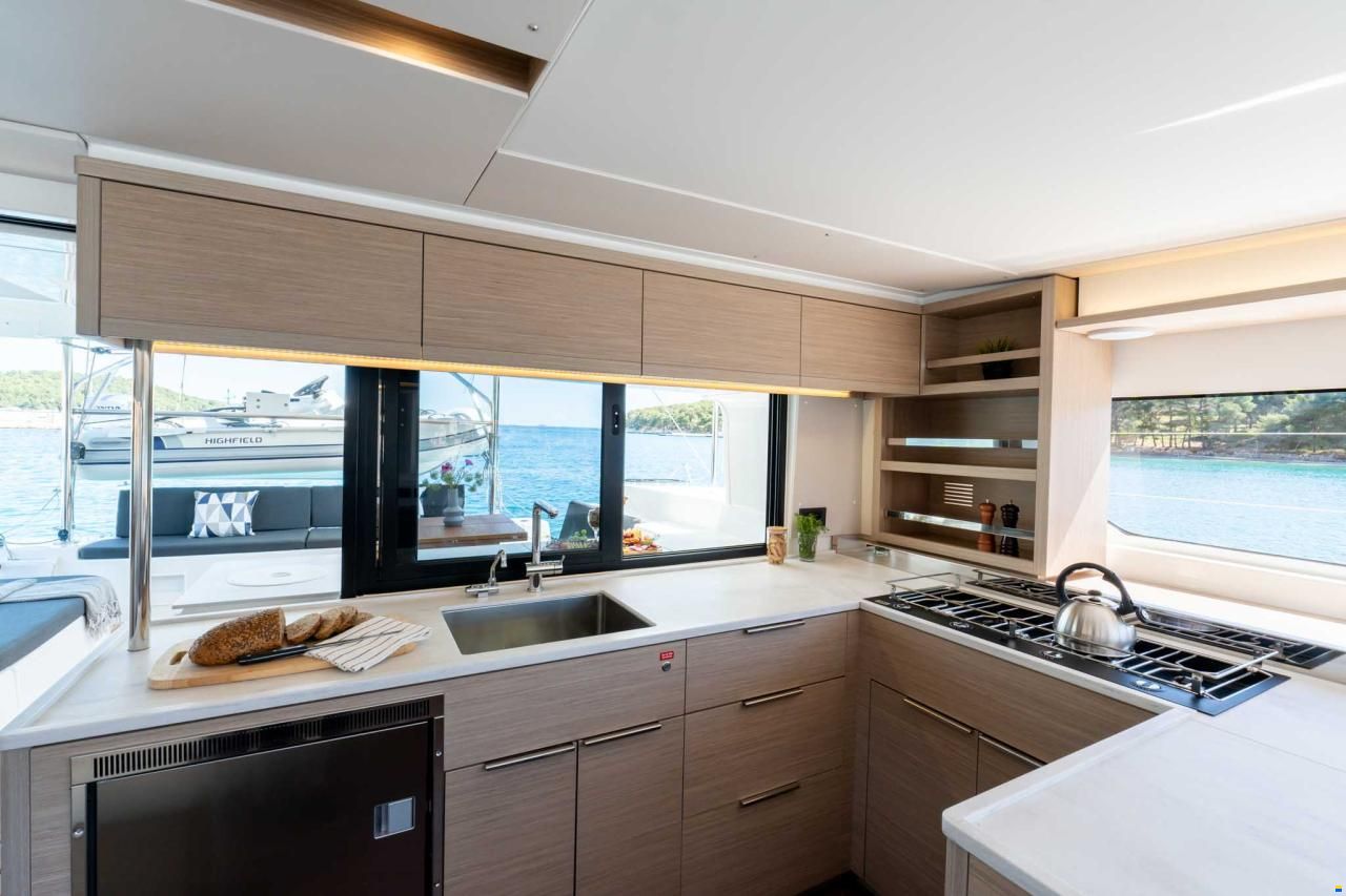 Lagoon 46
