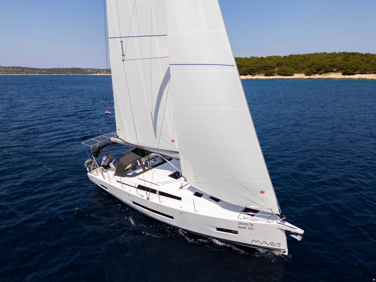 Hanse 410