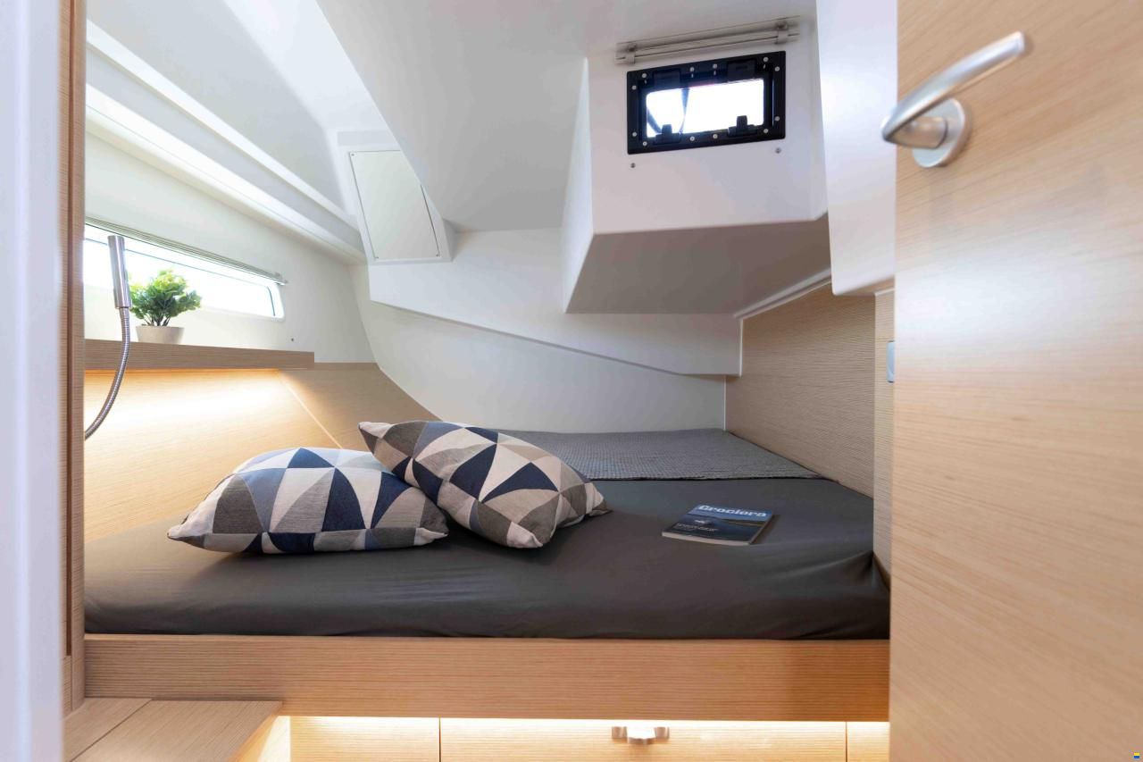 Hanse 410
