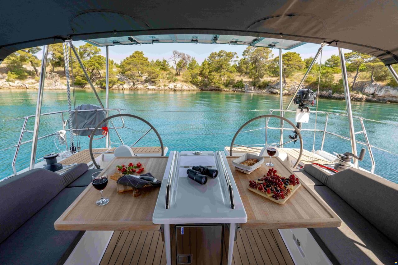 Hanse 410