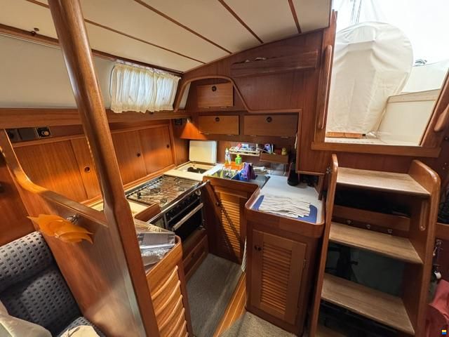 Hallberg-Rassy 45