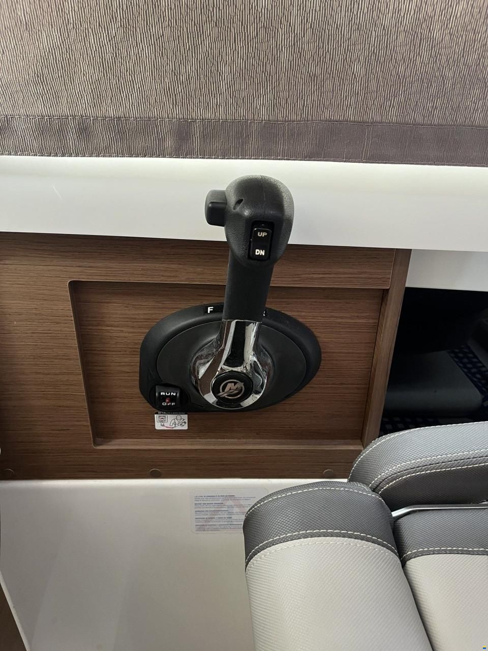 Jeanneau Merry Fisher 695