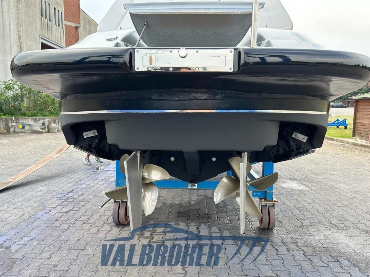Tullio Abbate Superiority 32