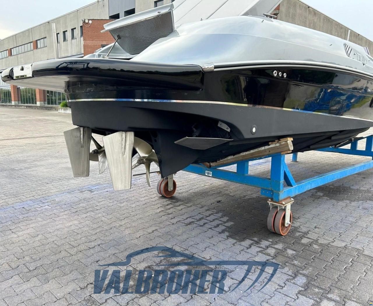 Tullio Abbate Superiority 32