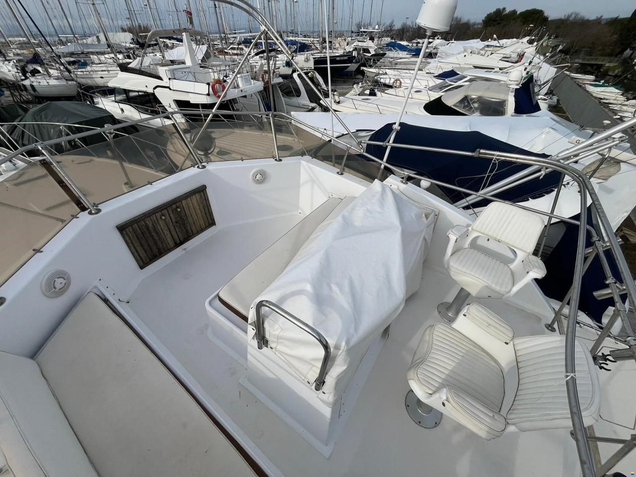 Hatteras 43