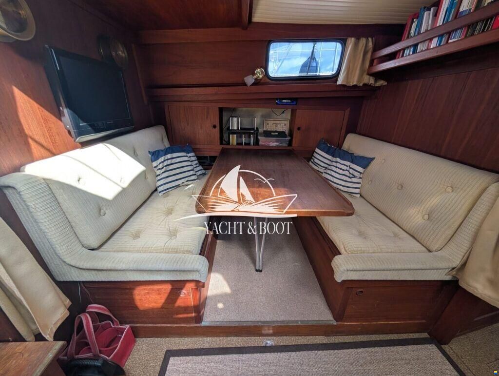 Nauticat 33