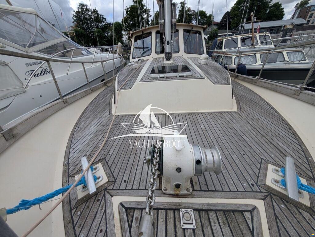 Nauticat 33