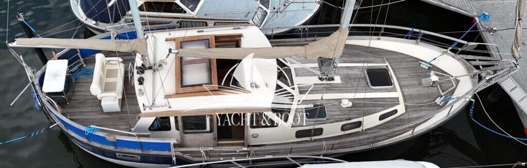 Nauticat 33
