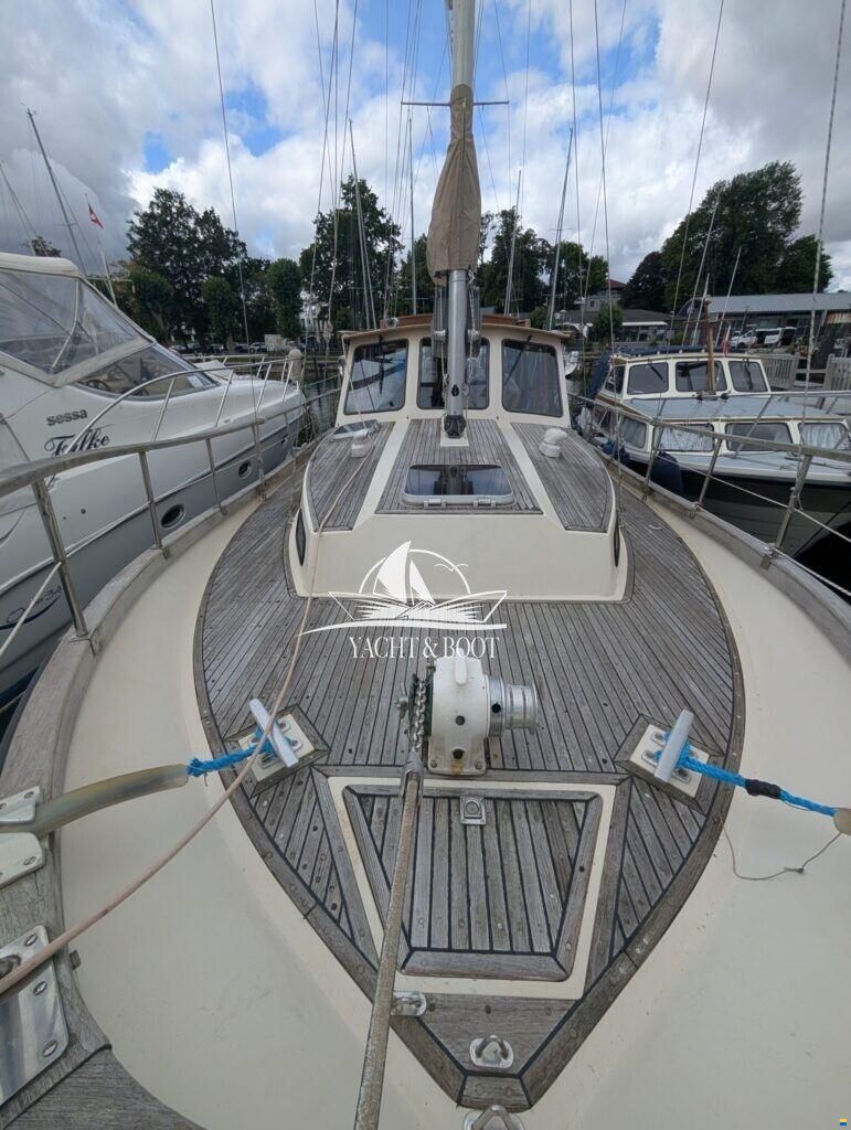Nauticat 33