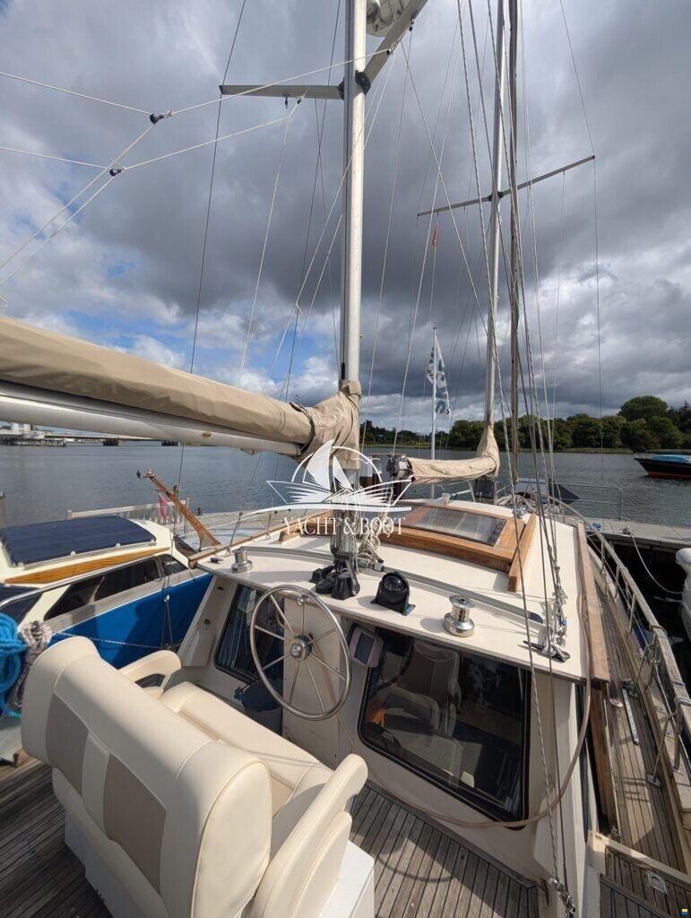 Nauticat 33