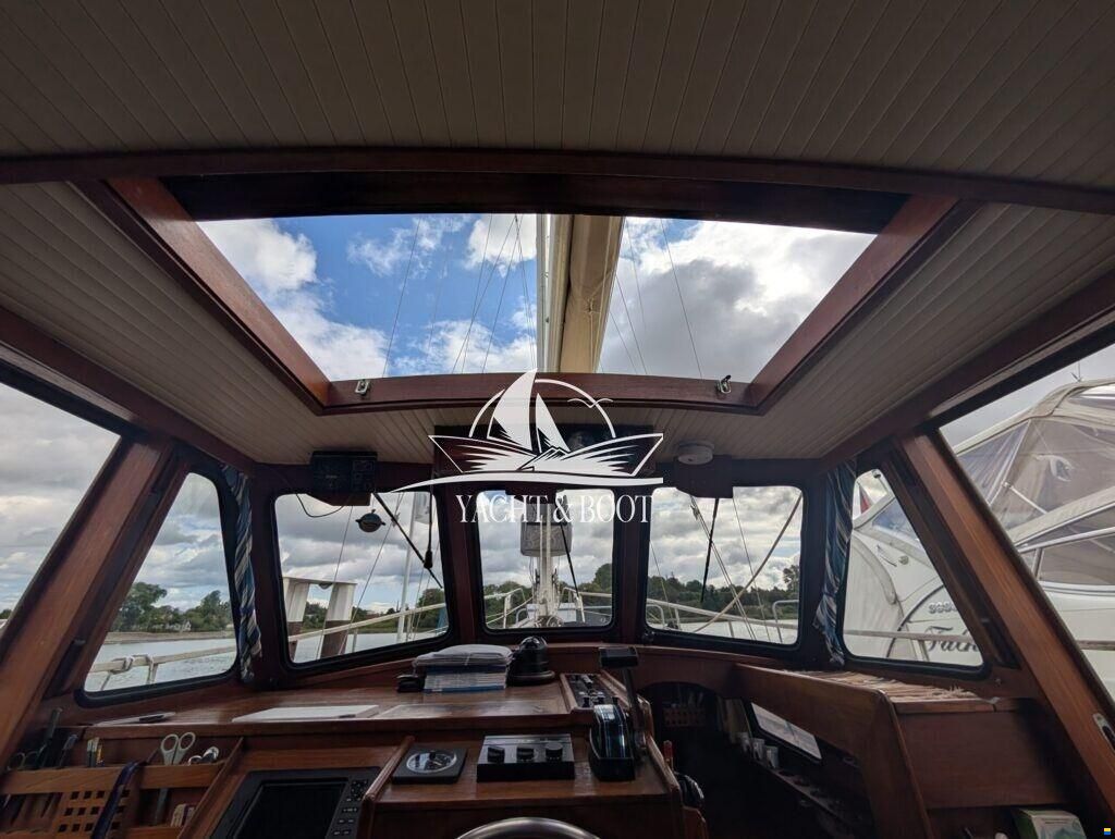 Nauticat 33