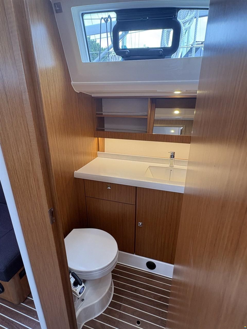 Bavaria 42 Vision
