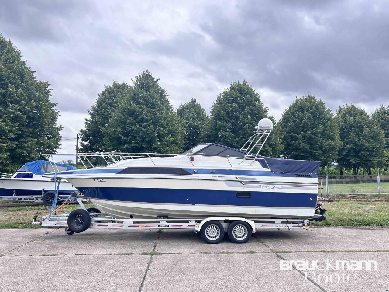 Regal Ambassador 255 XL
