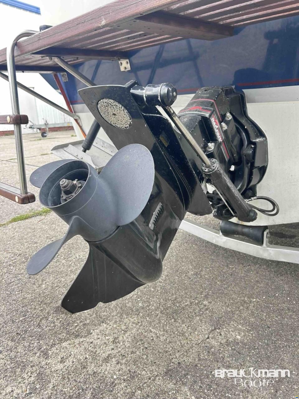 Regal Ambassador 255 XL