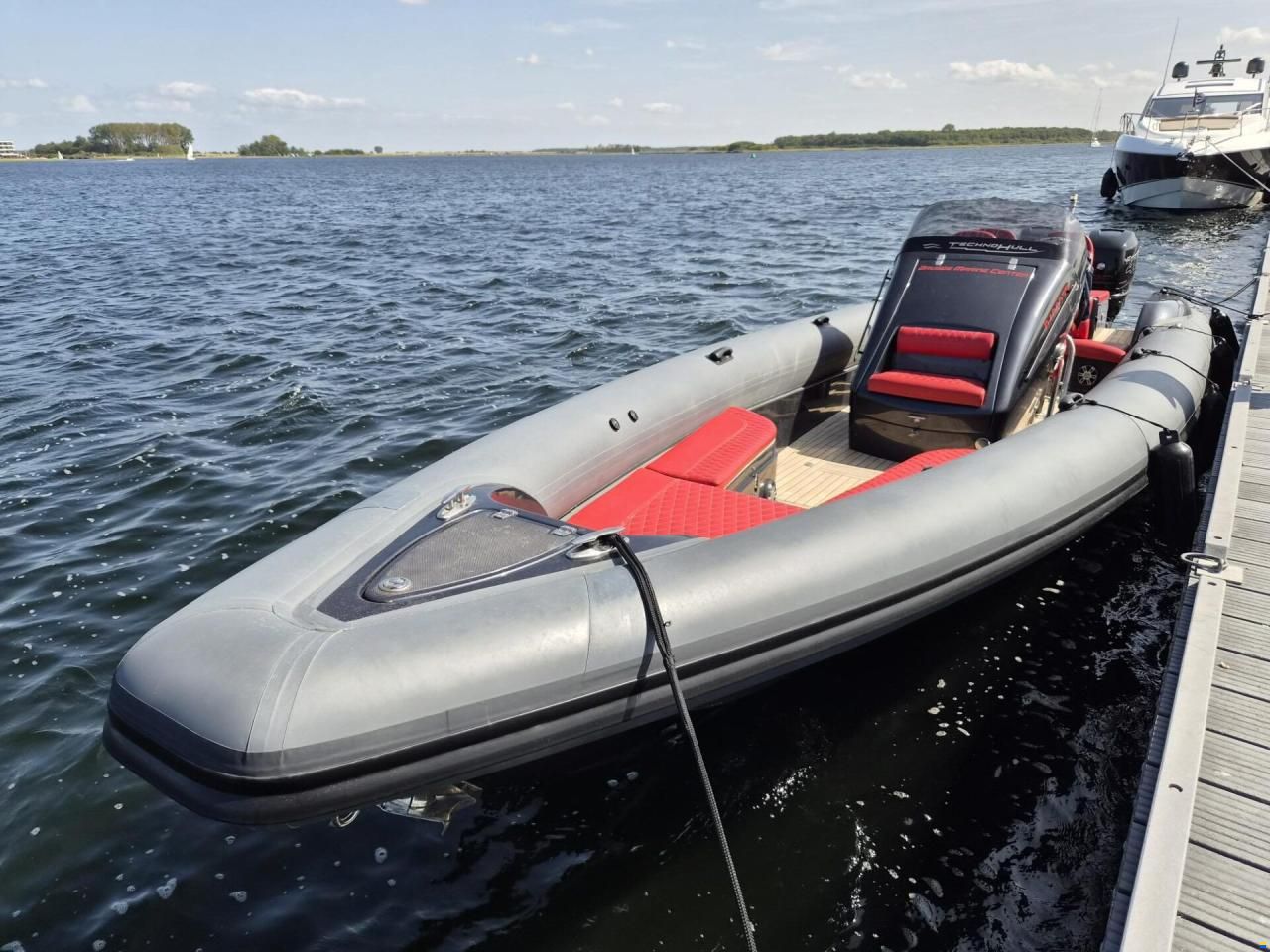 Technohull SEADNA999