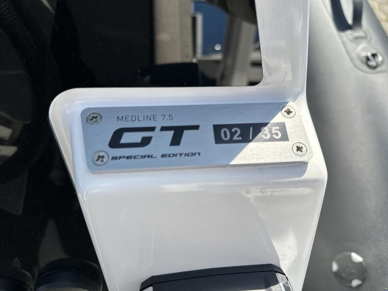 Zodiac Medline 7.5 GT