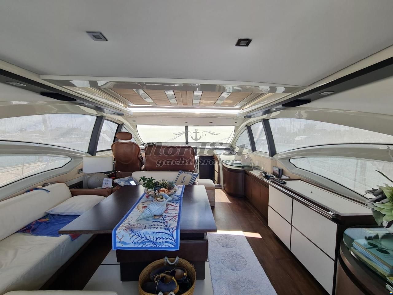 Azimut 62S