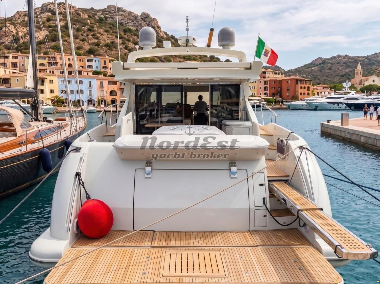 Azimut 62S