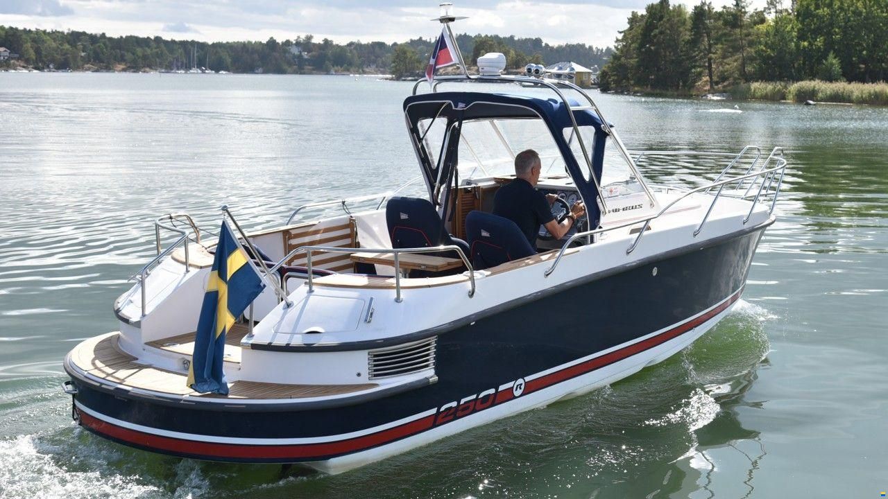Nimbus 250 R