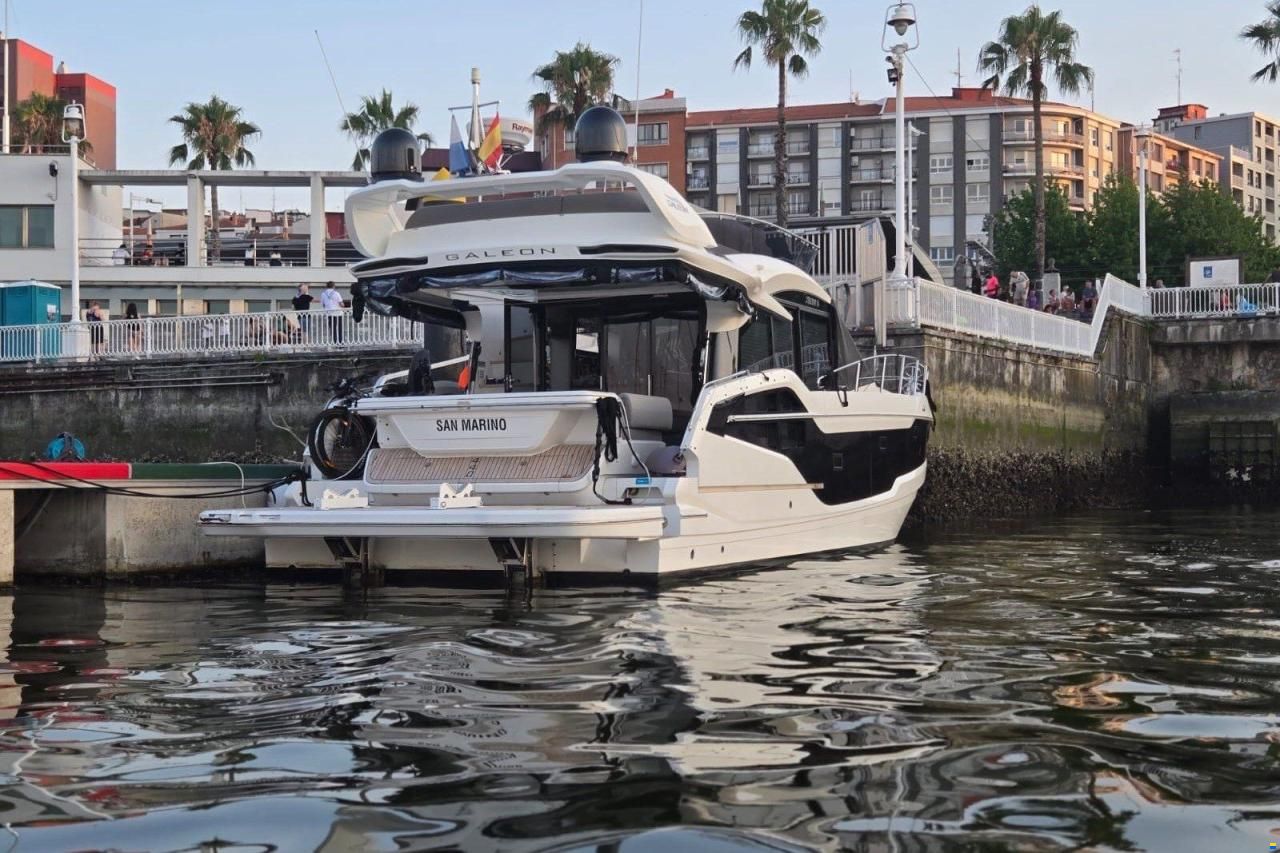Galeon 440 Fly