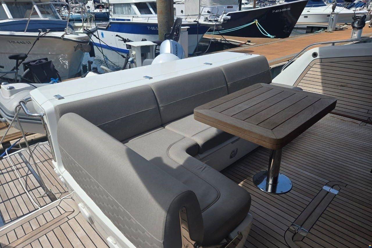 Galeon 440 Fly
