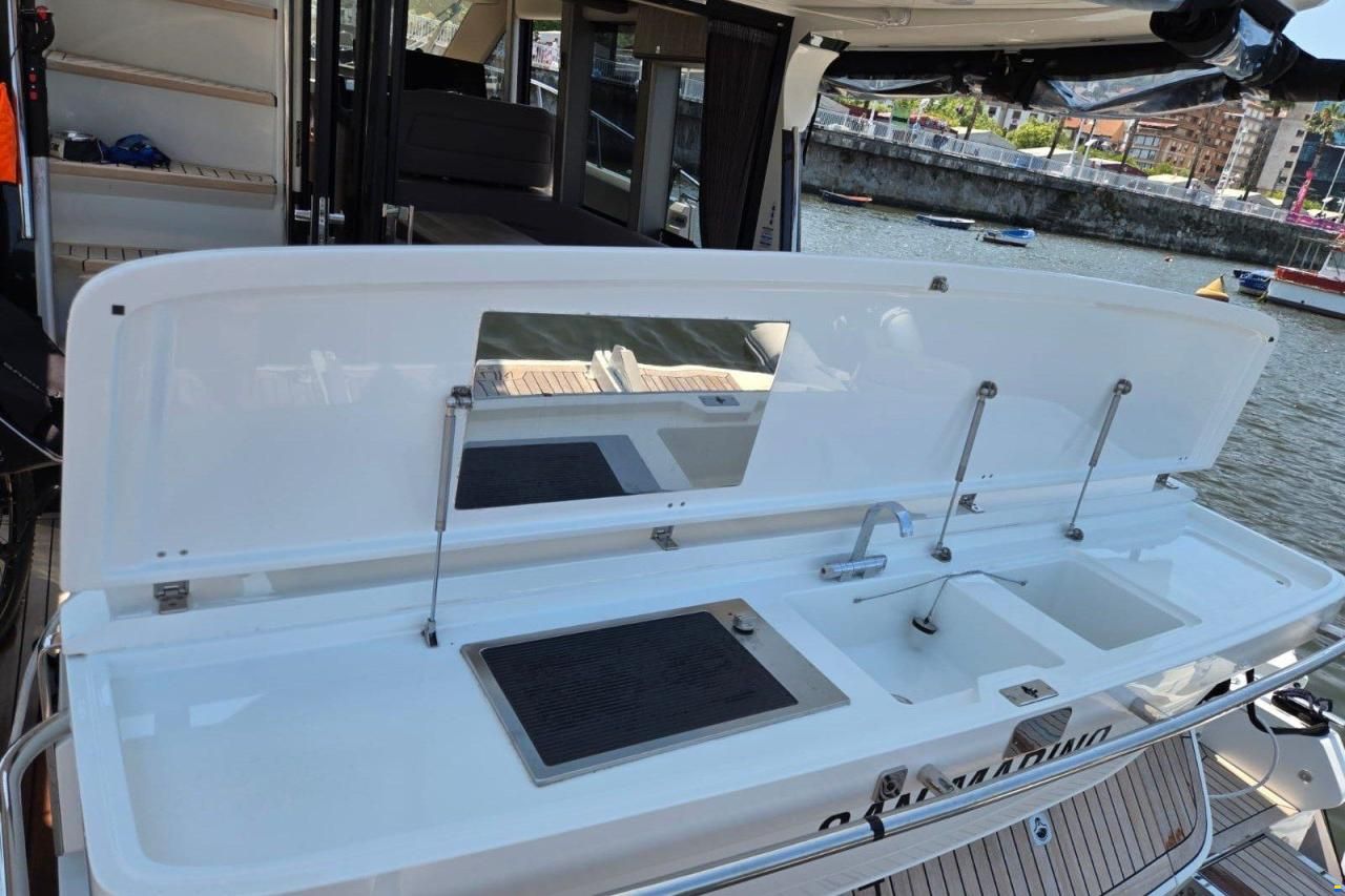 Galeon 440 Fly