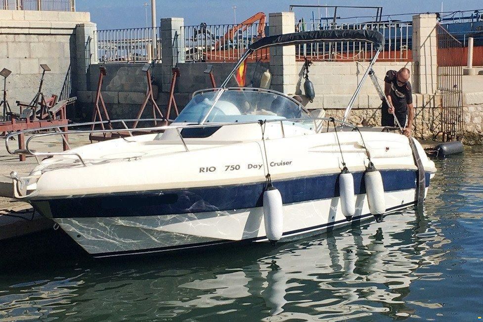 Rio 750 Day Cruiser