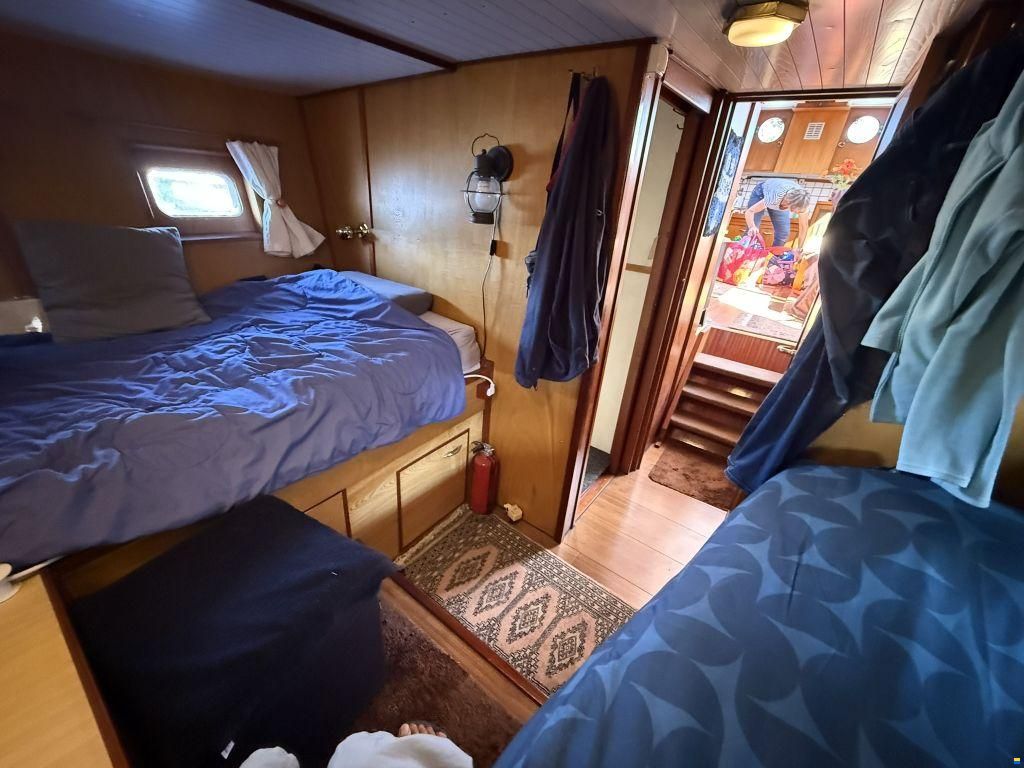 De Bruin kruiser 1280