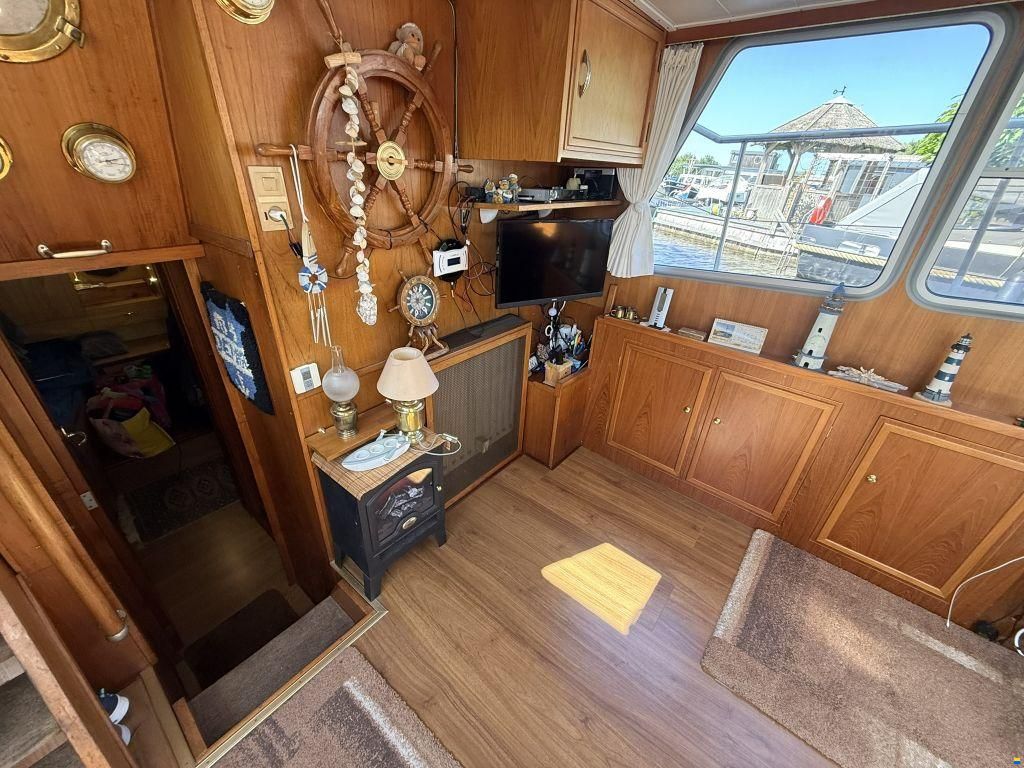 De Bruin kruiser 1280