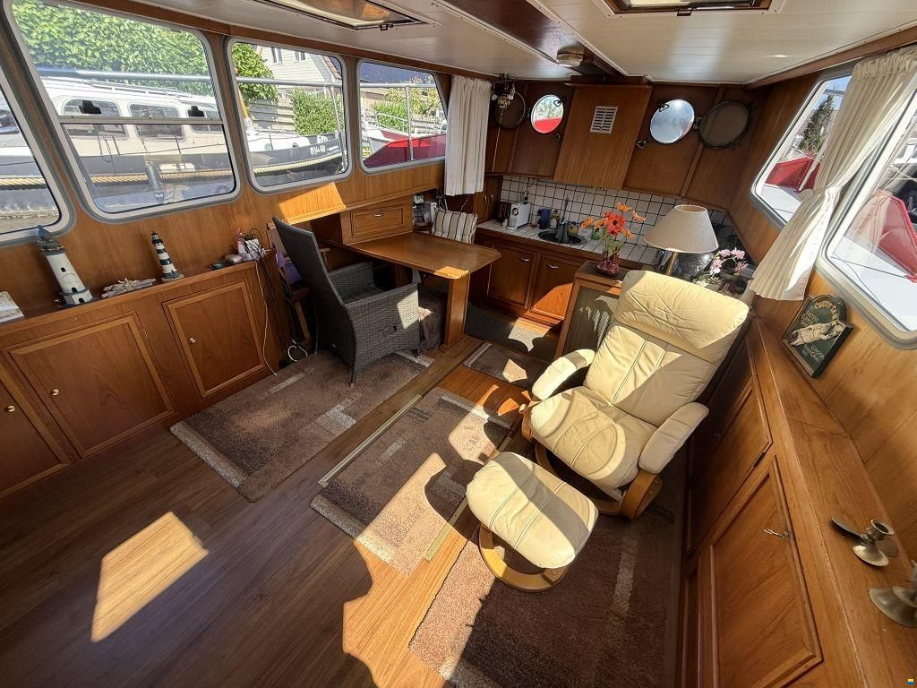 De Bruin kruiser 1280