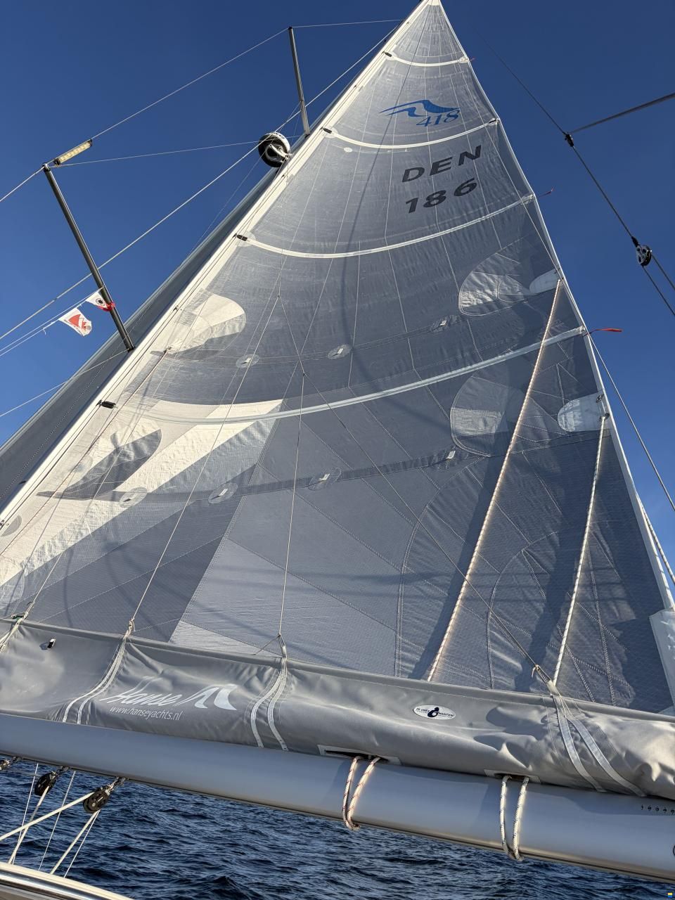 Hanse 418