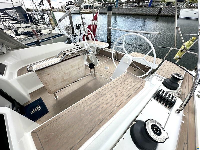 Hanse 418