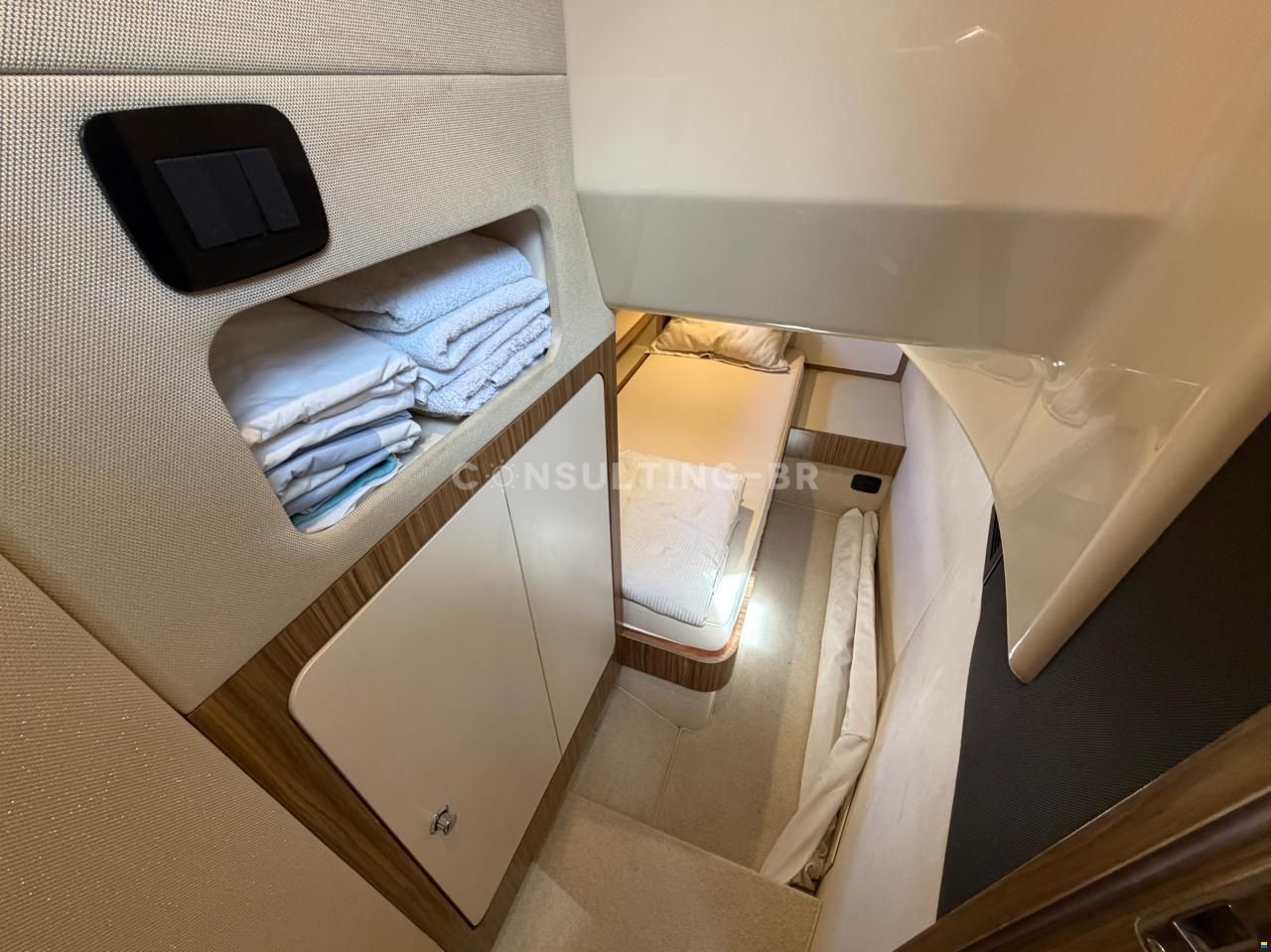 Azimut Magellano 43
