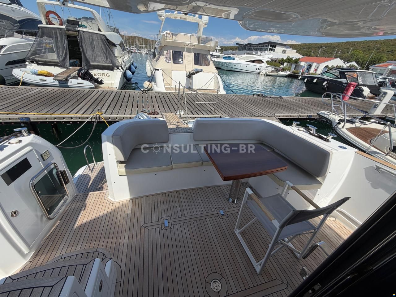 Azimut Magellano 43