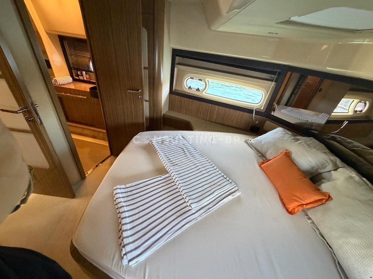 Azimut Magellano 43