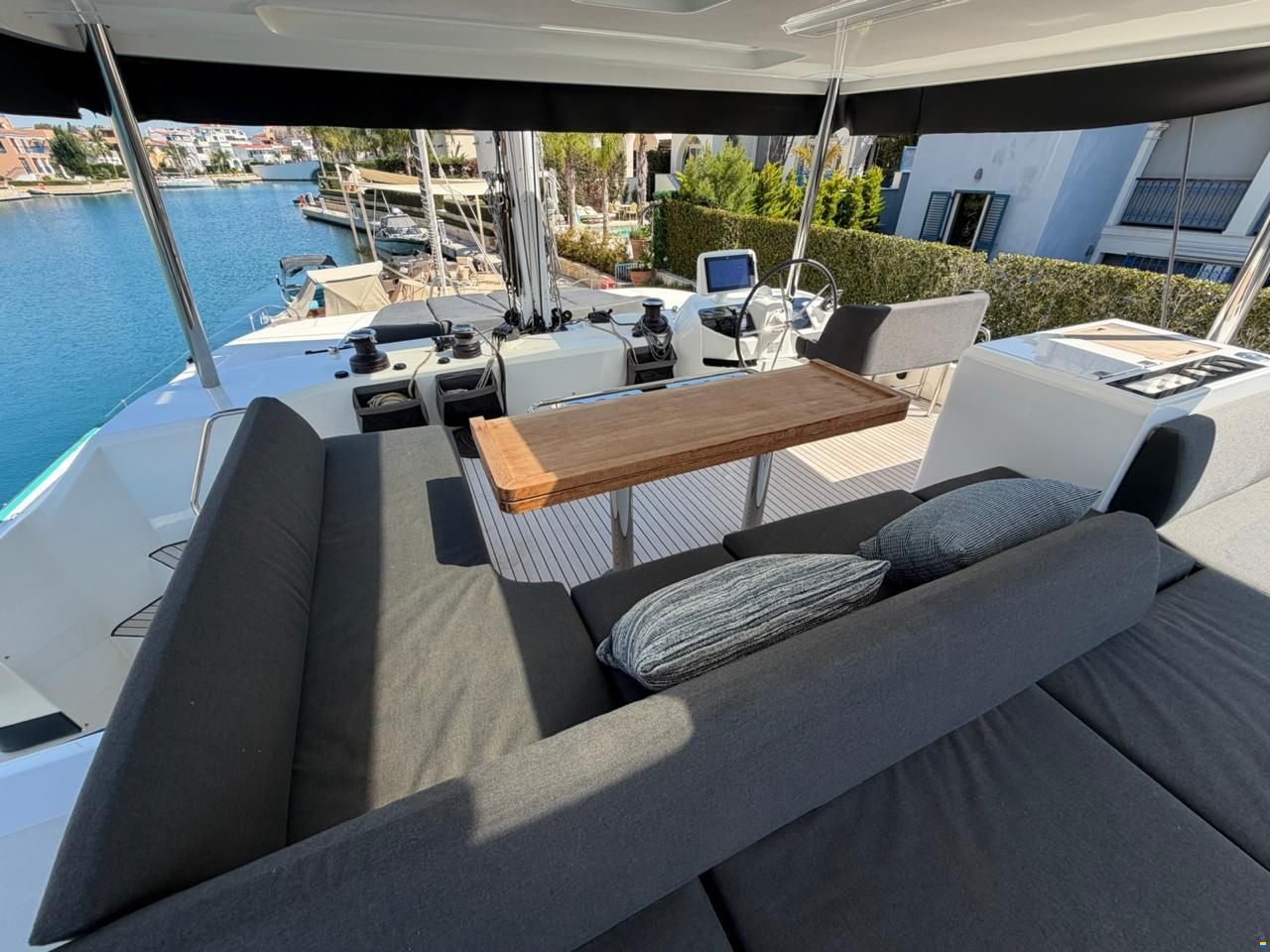 Lagoon 55