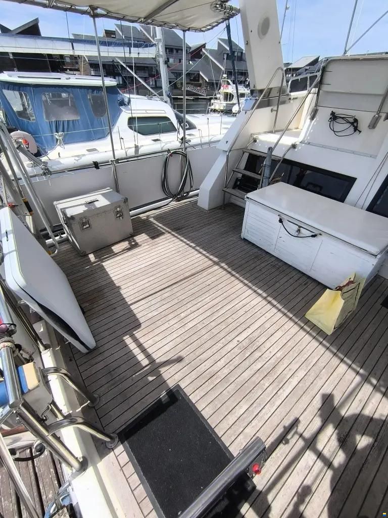 OCEAN ALEXANDER 390